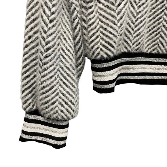 Frank Lyman Black White Chevron Knit Metallic Striped Trim Sweater Womens 12 - Picture 2 of 6
